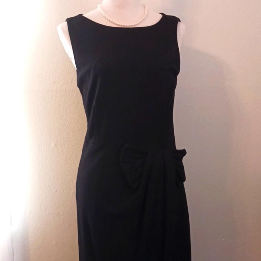 Premise the perfect little black dress
